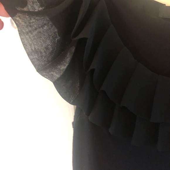 F21-sleeveless top S/P - Picture 2 of 3